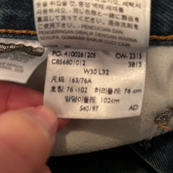 LEVI’S 501’s - Picture 8 of 9
